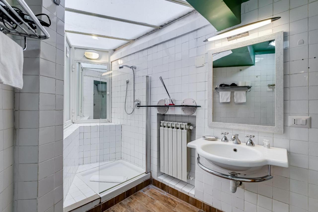 Vivilo Collection - Spanish Steps Macelli Apt With Private Terrace โรม ภายนอก รูปภาพ