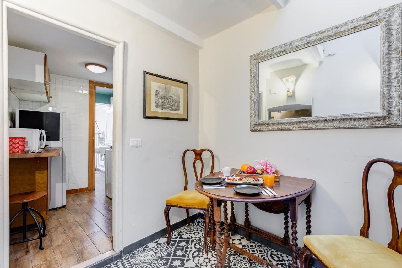 Vivilo Collection - Spanish Steps Macelli Apt With Private Terrace โรม ภายนอก รูปภาพ